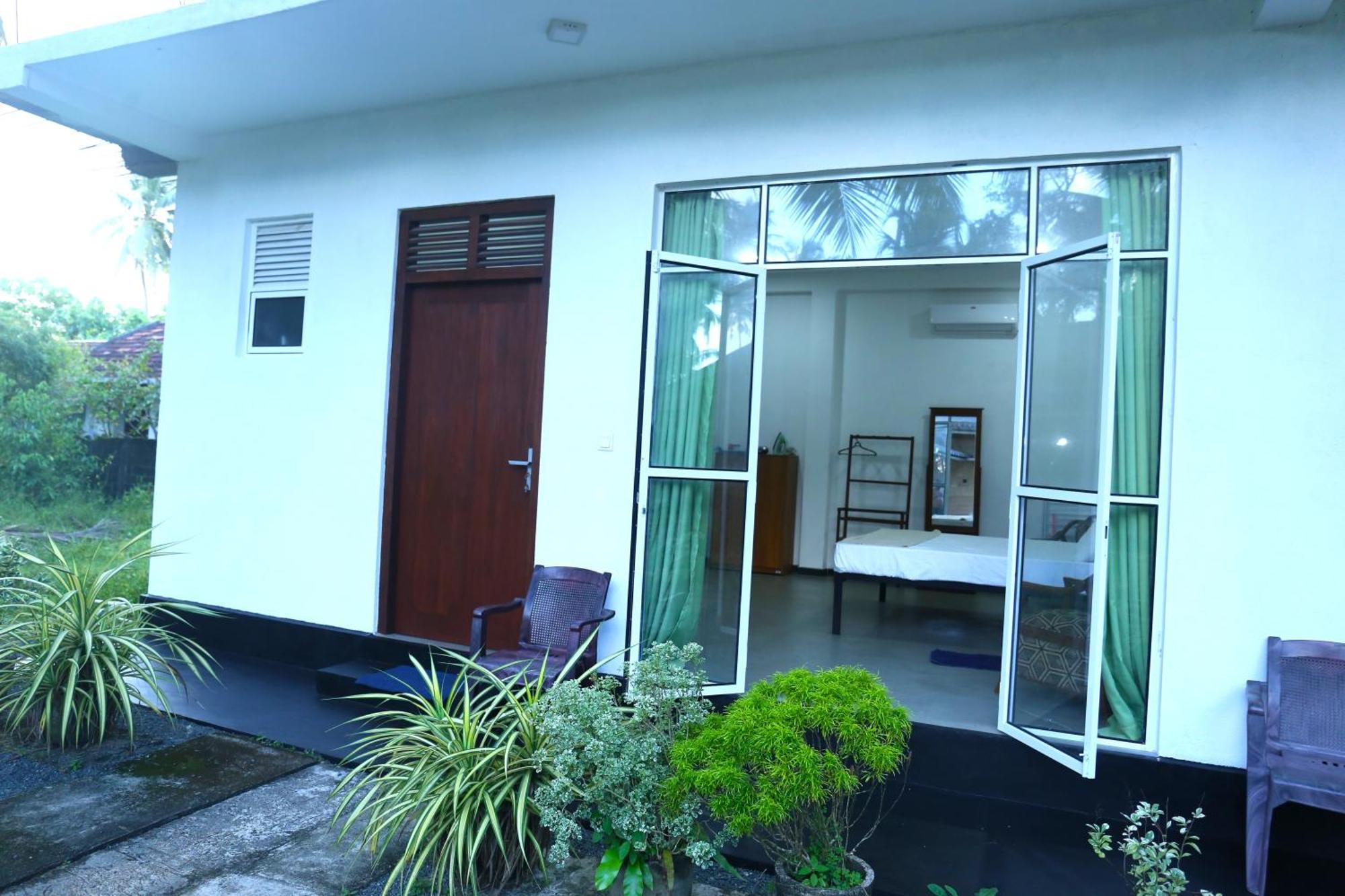 Sandy Palms Guesthouse Hikkaduwa Exterior foto